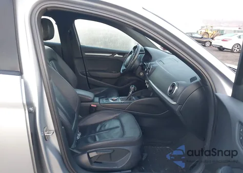 2015 Audi A3 1.8T Premium z USA, uszkodzony, nr VIN WAUACGFF5F1030904